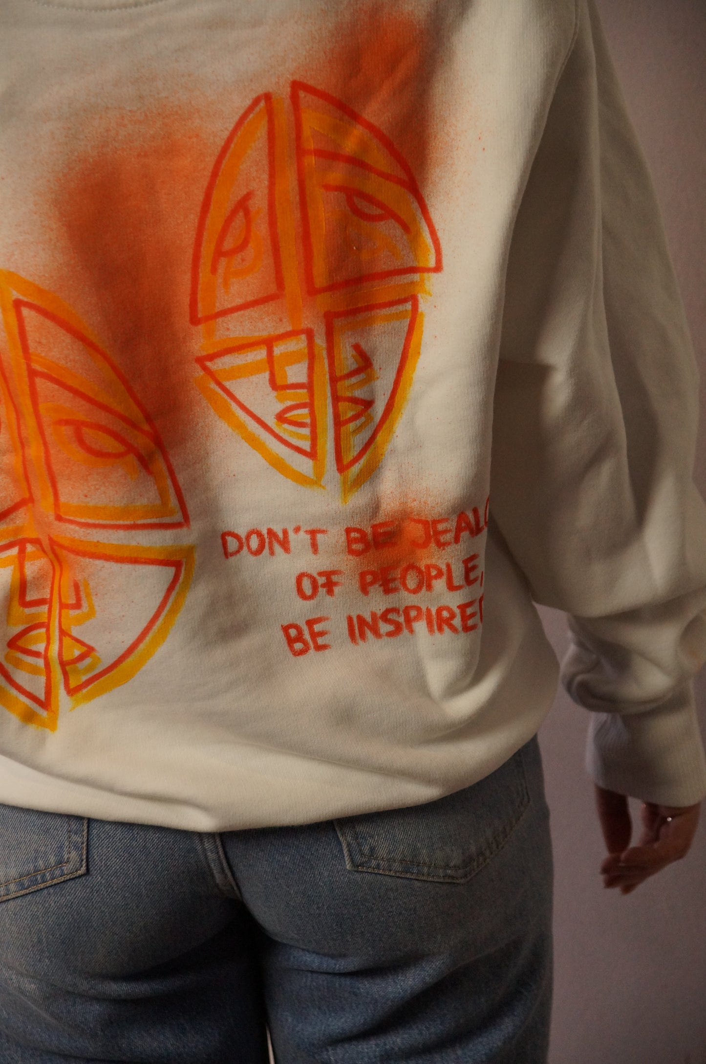 Handbemalter Hoodie aus Bio-Baumwolle | Nr.199