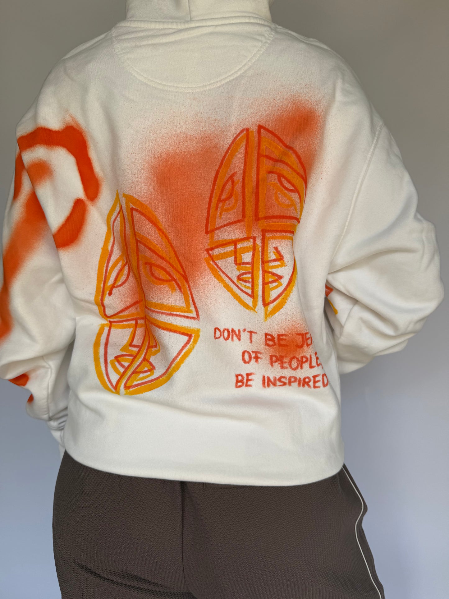 Handbemalter Hoodie aus Bio-Baumwolle | Nr.199
