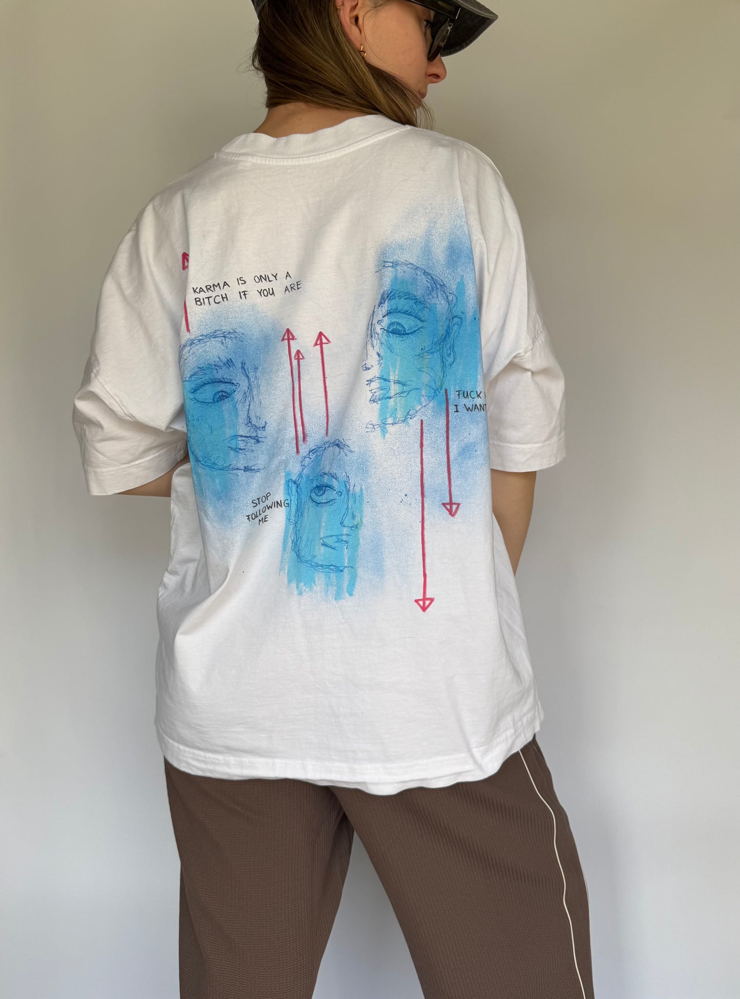 Handbemaltes T-Shirt aus Bio-Baumwolle | Nr.174