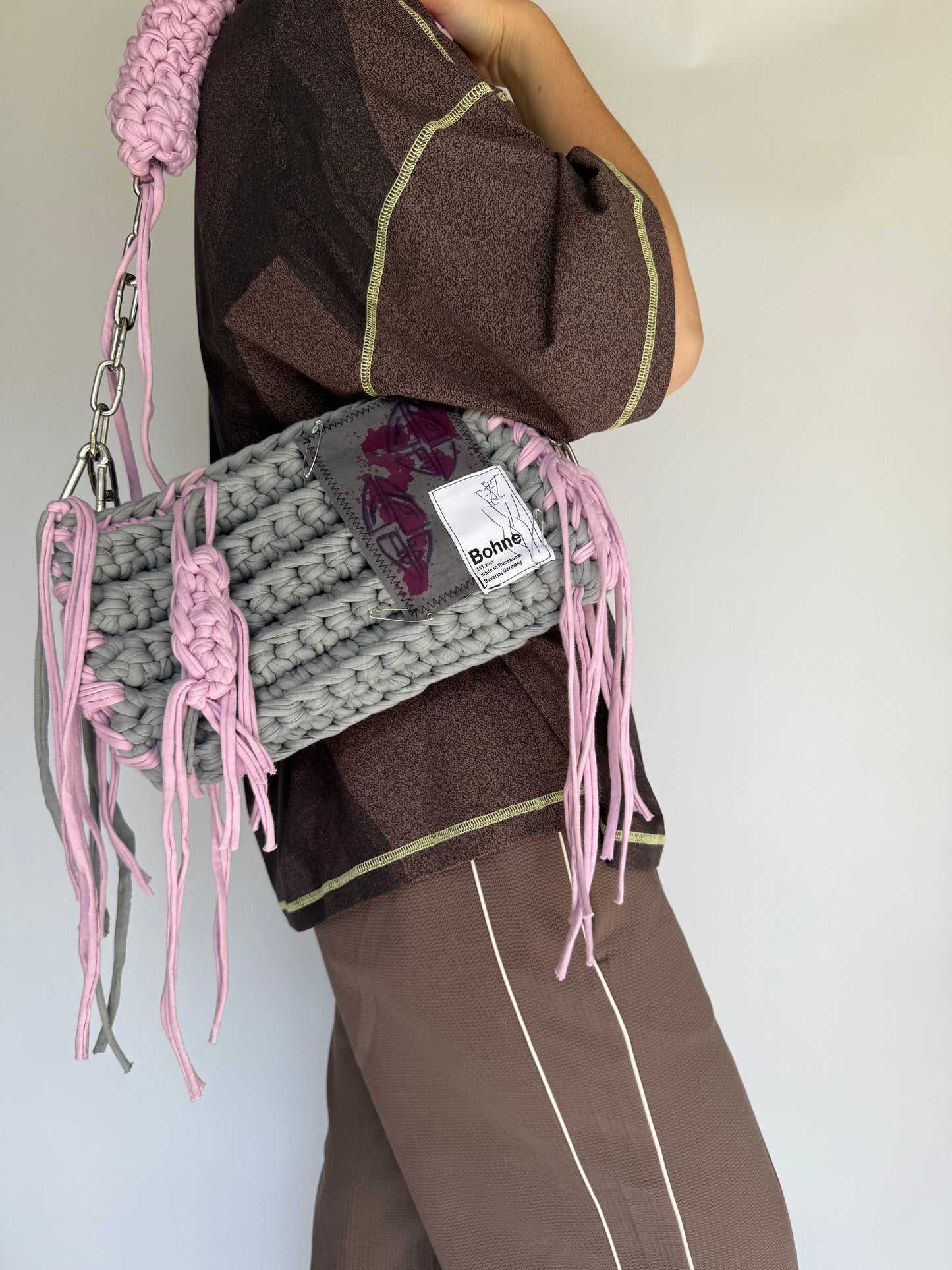 Crochet B-BAG aus recyceltem T-Shirt-Garn | pink, grau