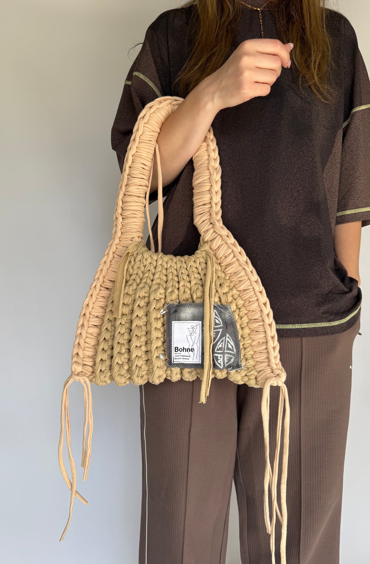 Crochet B-BAG aus recyceltem T-Shirt-Garn | beige