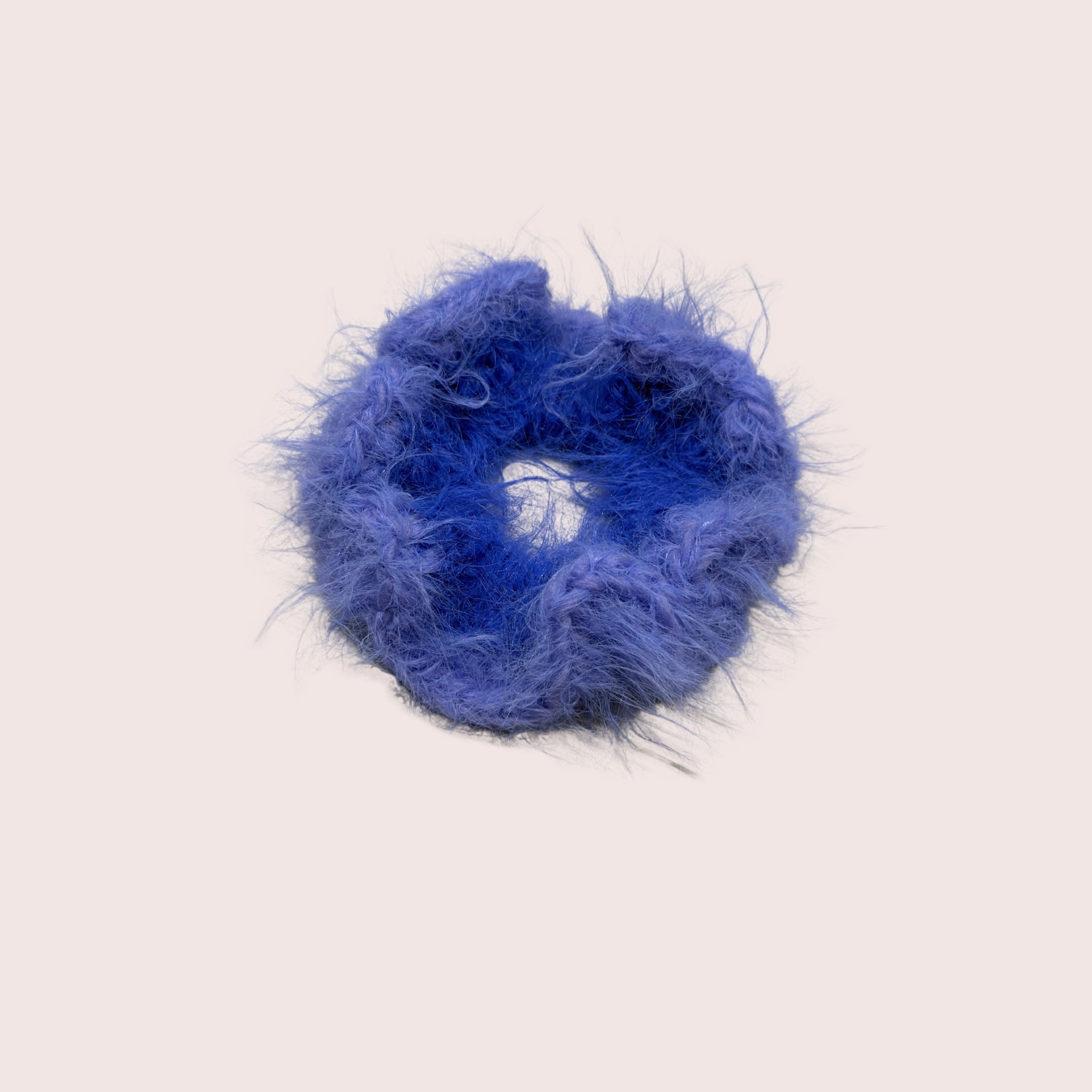 Fuzzy Loop Duo | gehäkeltes Haargummi aus Merino Wollmix