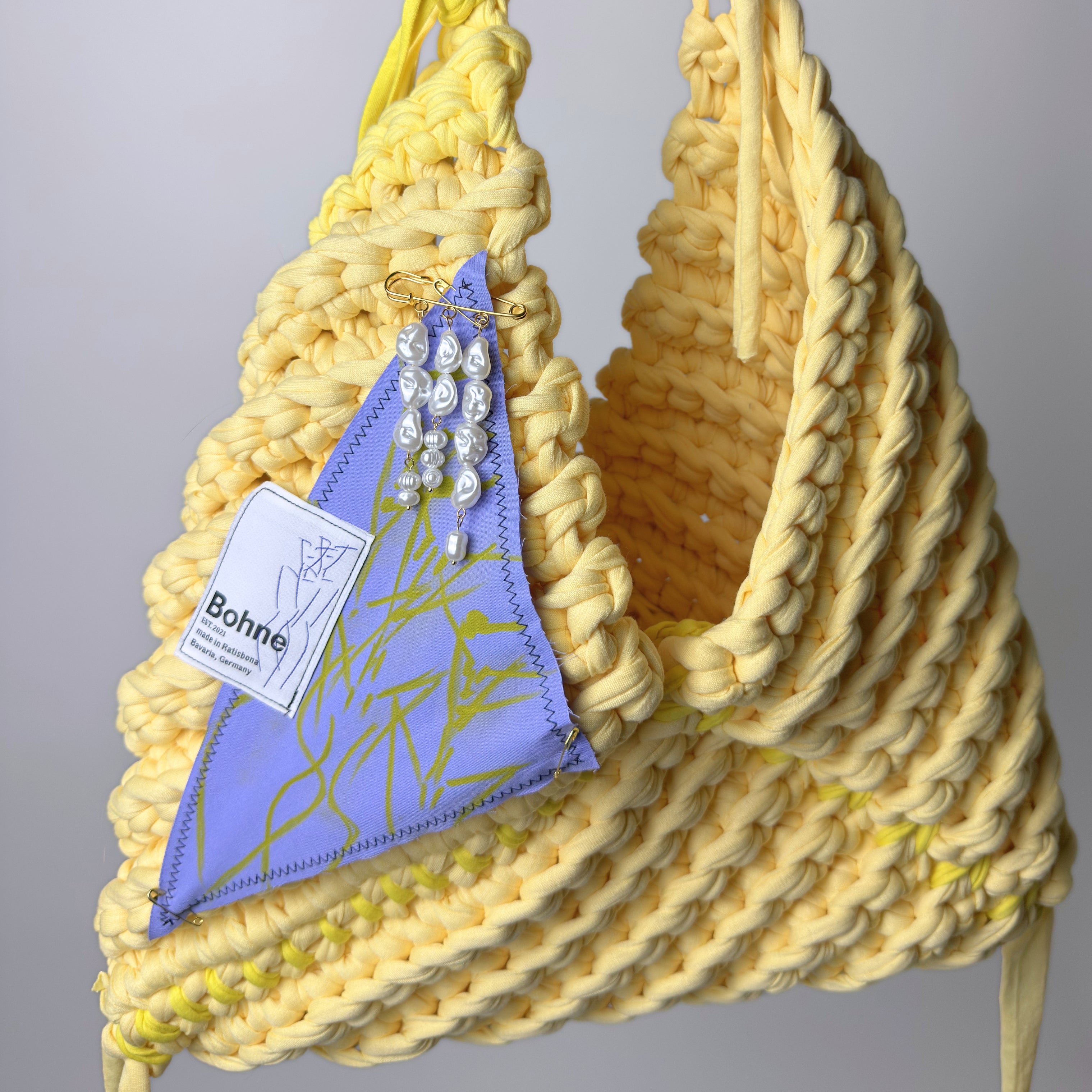 Triple Pin | Perlenbrosche gold