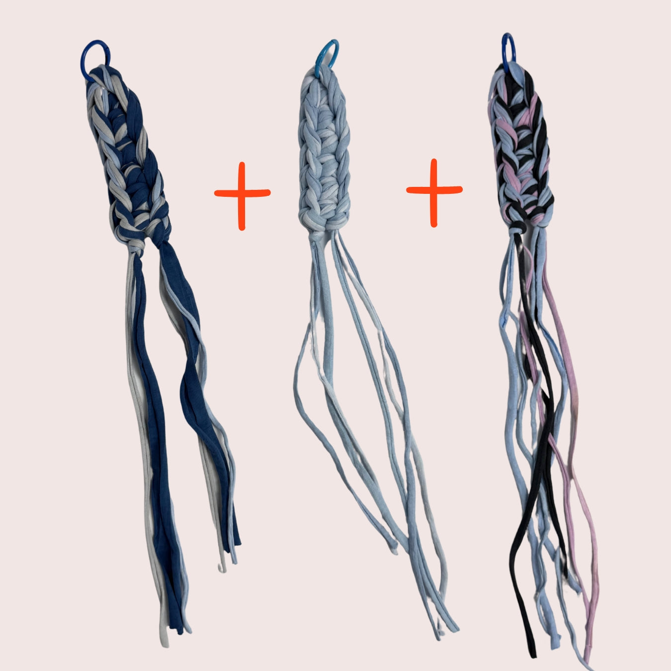 3 gehäkelte Anhänger aus recyceltem T-Shirt Garn