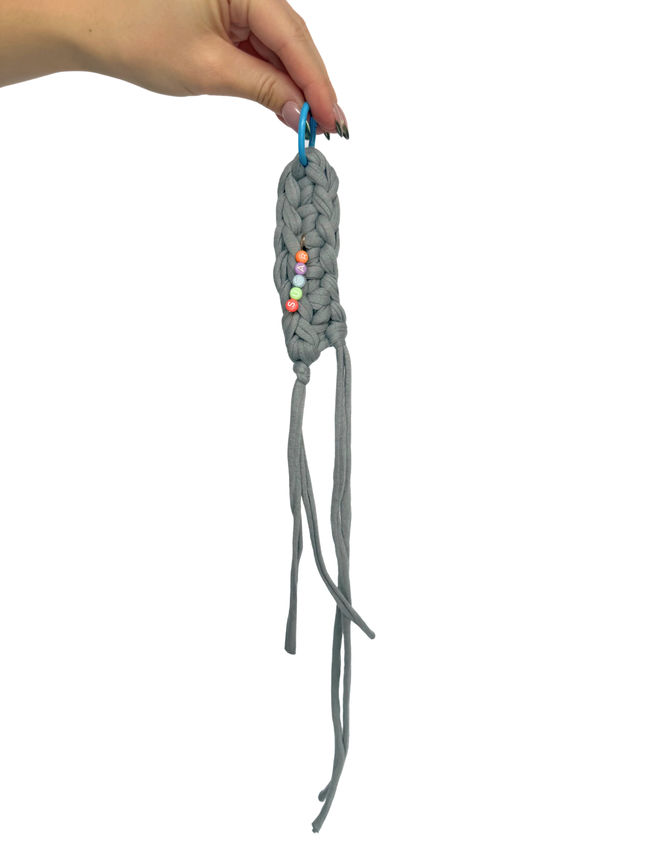 Crochet Anhänger aus recyceltem T-Shirt-Garn mit Perlen | Unikat