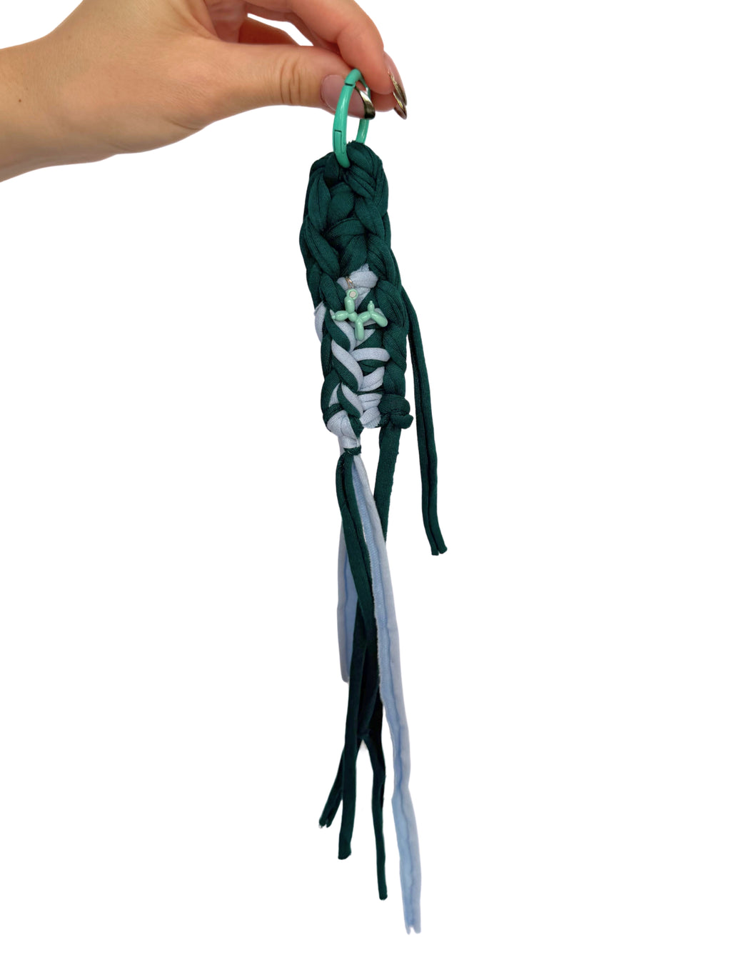 Crochet Anhänger aus recyceltem T-Shirt-Garn mit Perlen | Unikat