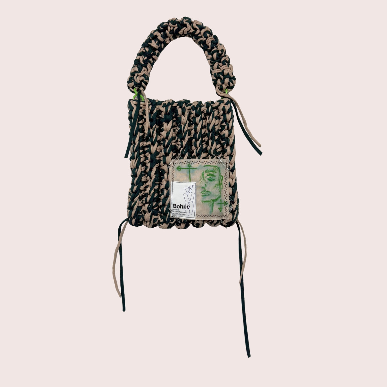 Crochet B-BAG aus recyceltem T-Shirt-Garn | grün, beige