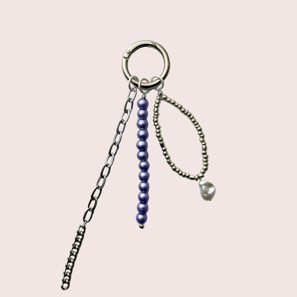 Schlüsselanhänger, Taschenanhänger, Hosenanhänger, Accessoires mit Perlen in silber Nr.3