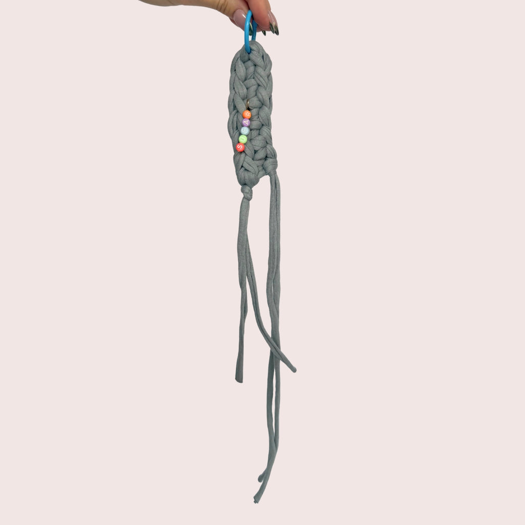 Schlüsselanhänger, Taschenanhänger, Hosenanhänger, Accessoires in grau Nr.1