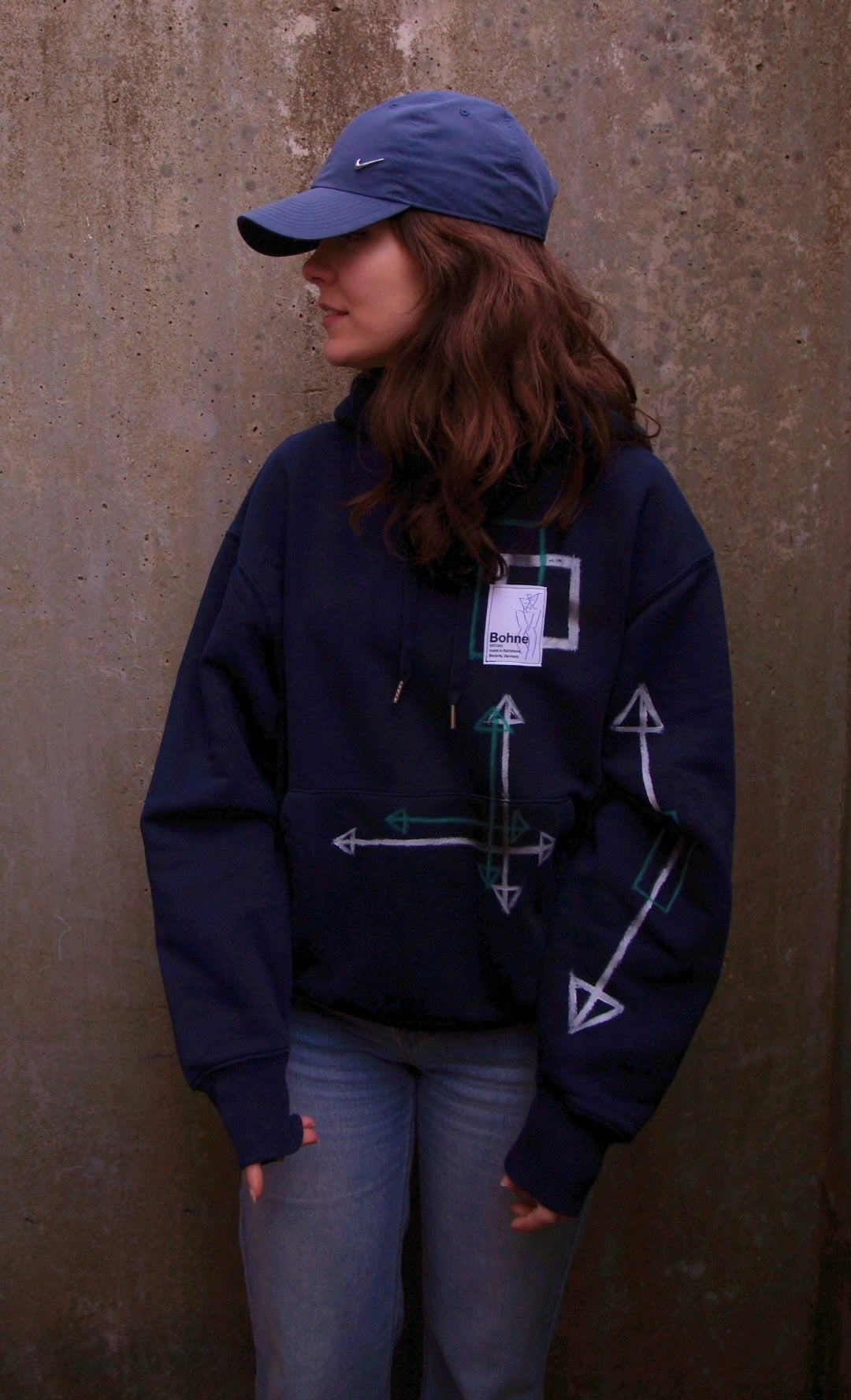 handbemalter oversized Kapuzen Hoodie mit Motiven in dunkelblau grün