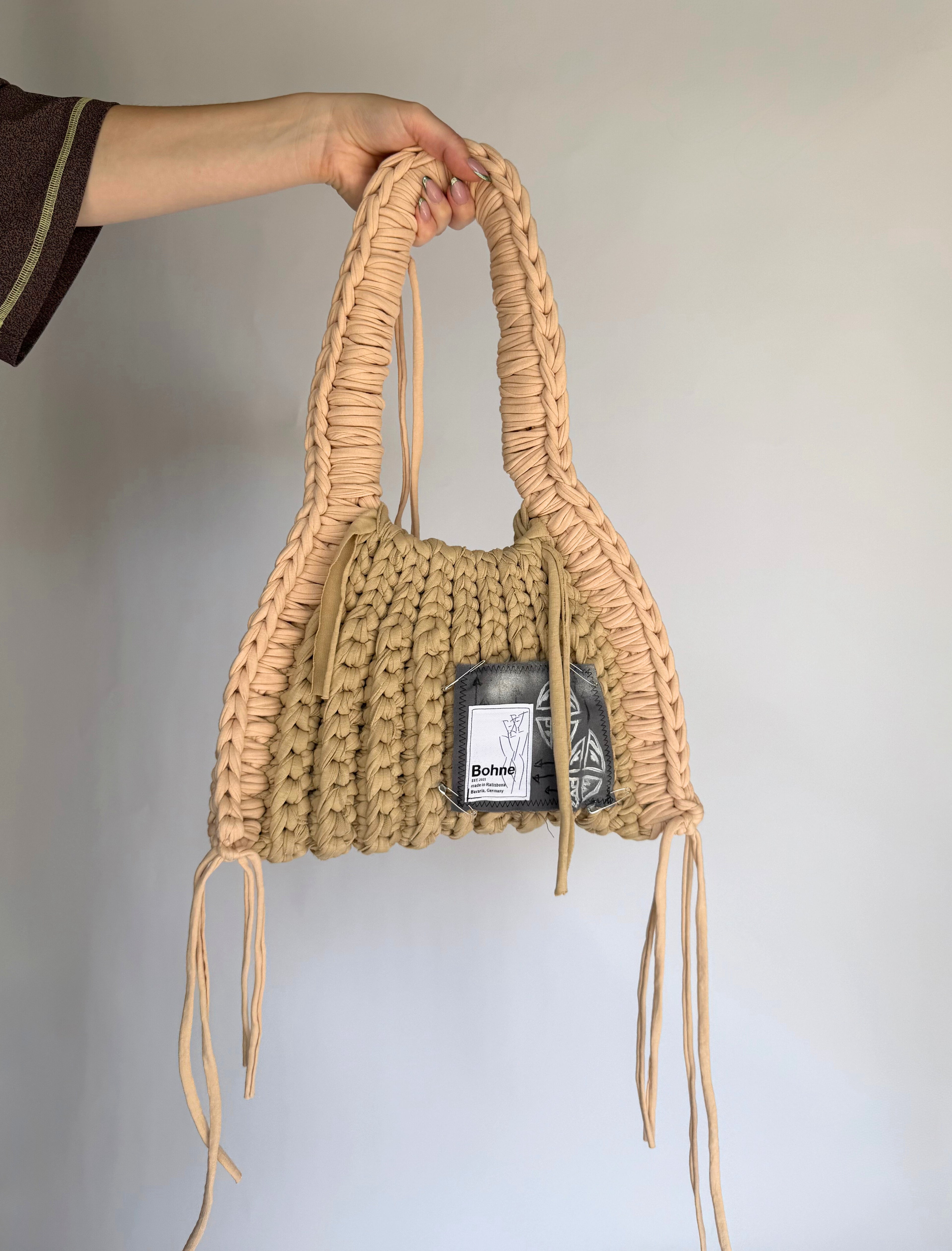 Crochet B-BAG aus recyceltem T-Shirt-Garn | beige