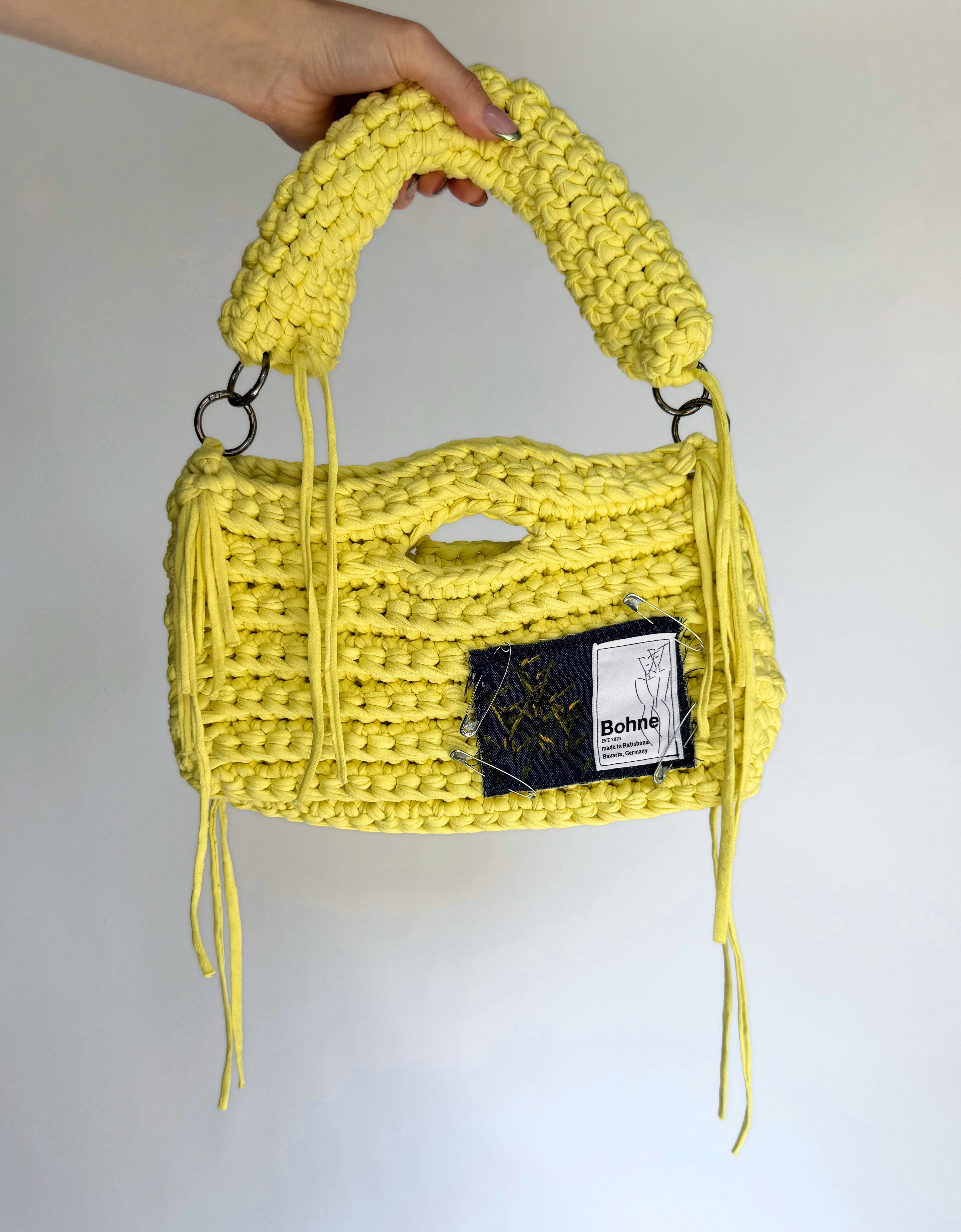 Crochet B-BAG aus recyceltem T-Shirt-Garn | gelb