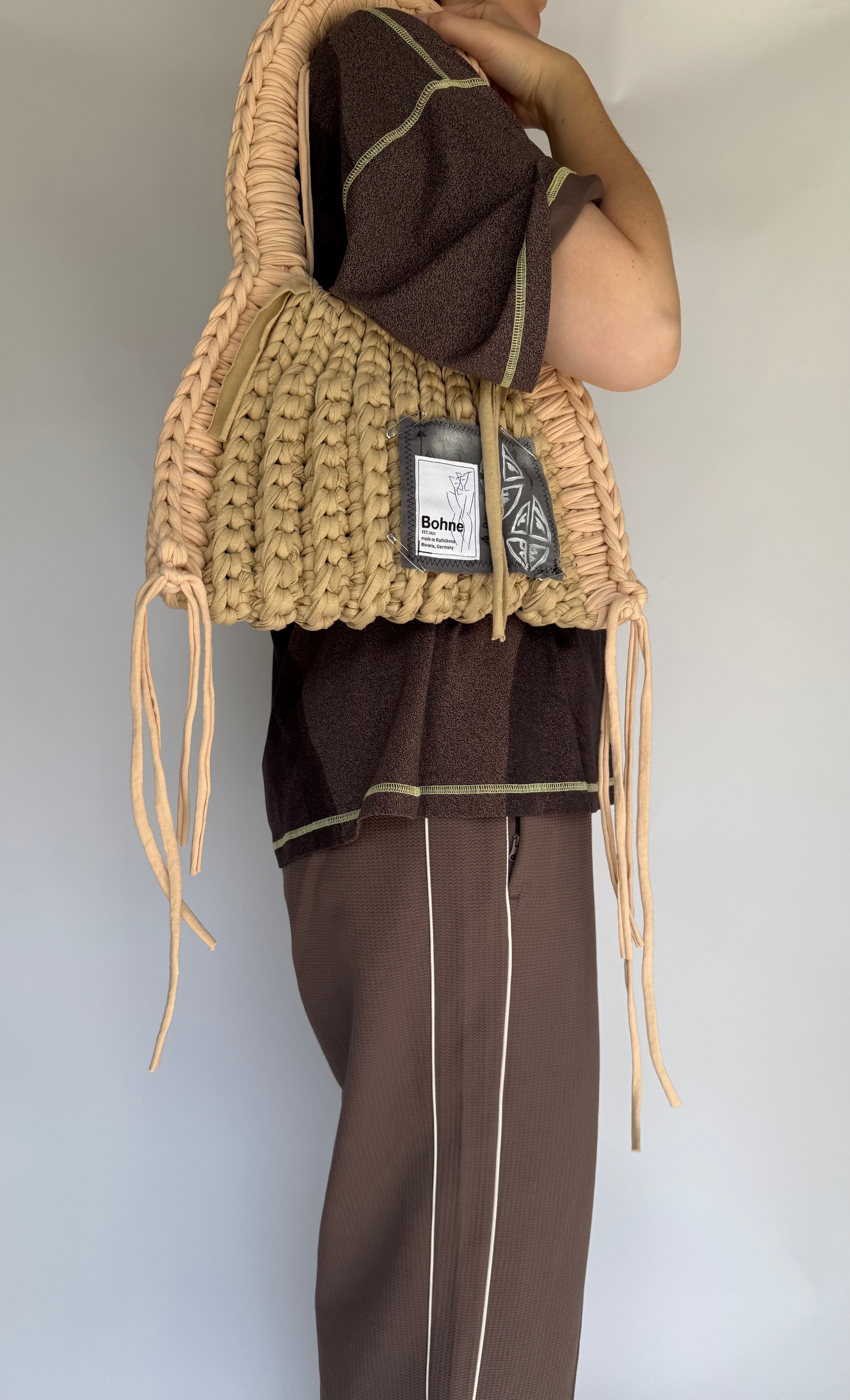 Crochet B-BAG aus recyceltem T-Shirt-Garn | beige