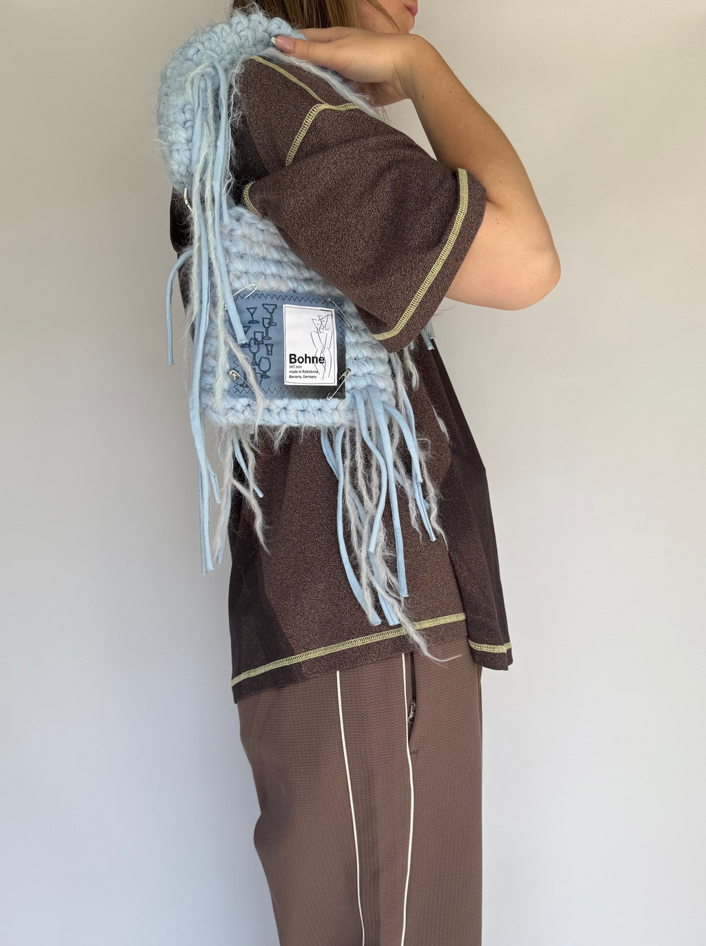 Crochet B-BAG aus recyceltem T-Shirt-Garn | fuzzy hellblau