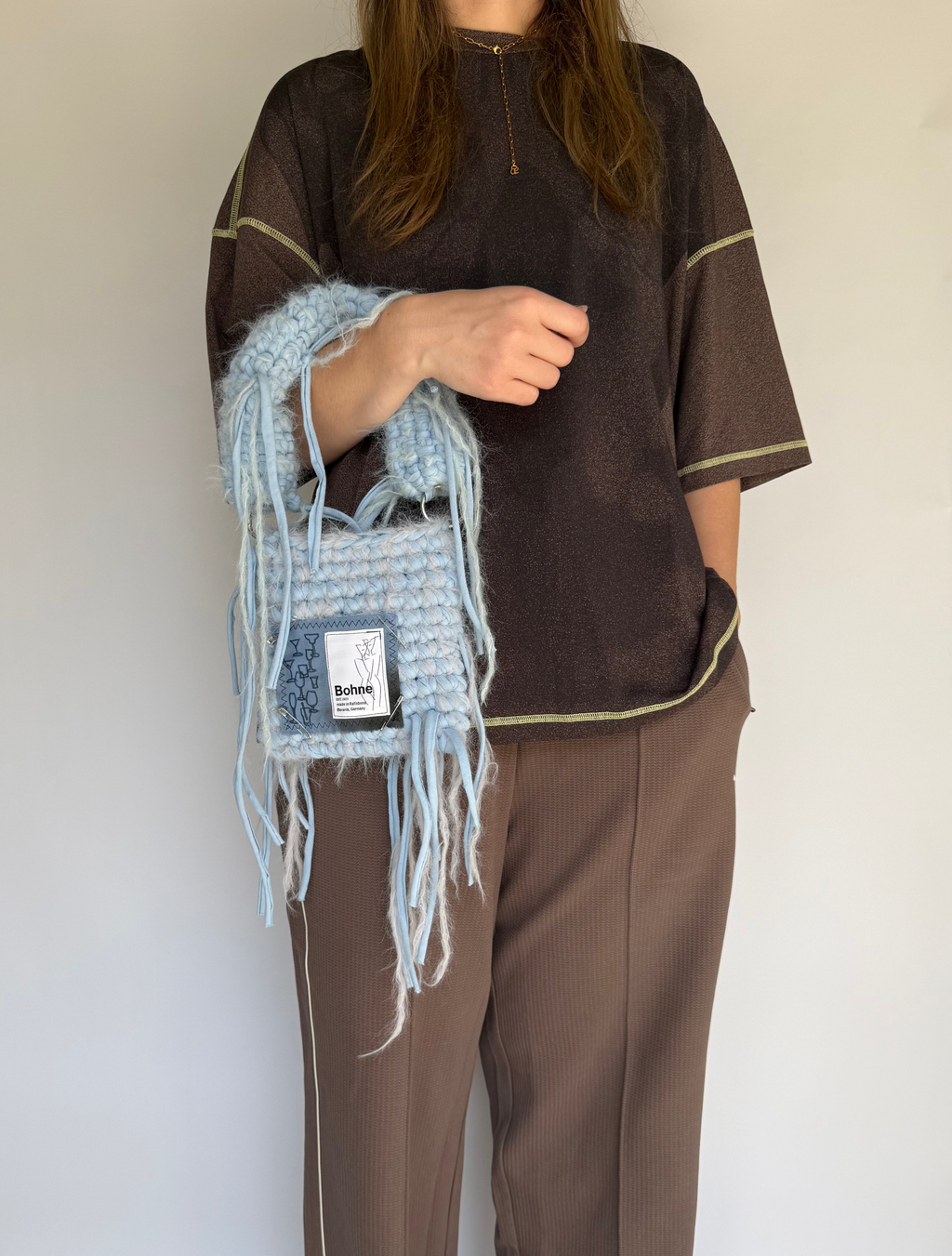 Crochet B-BAG aus recyceltem T-Shirt-Garn | fuzzy hellblau