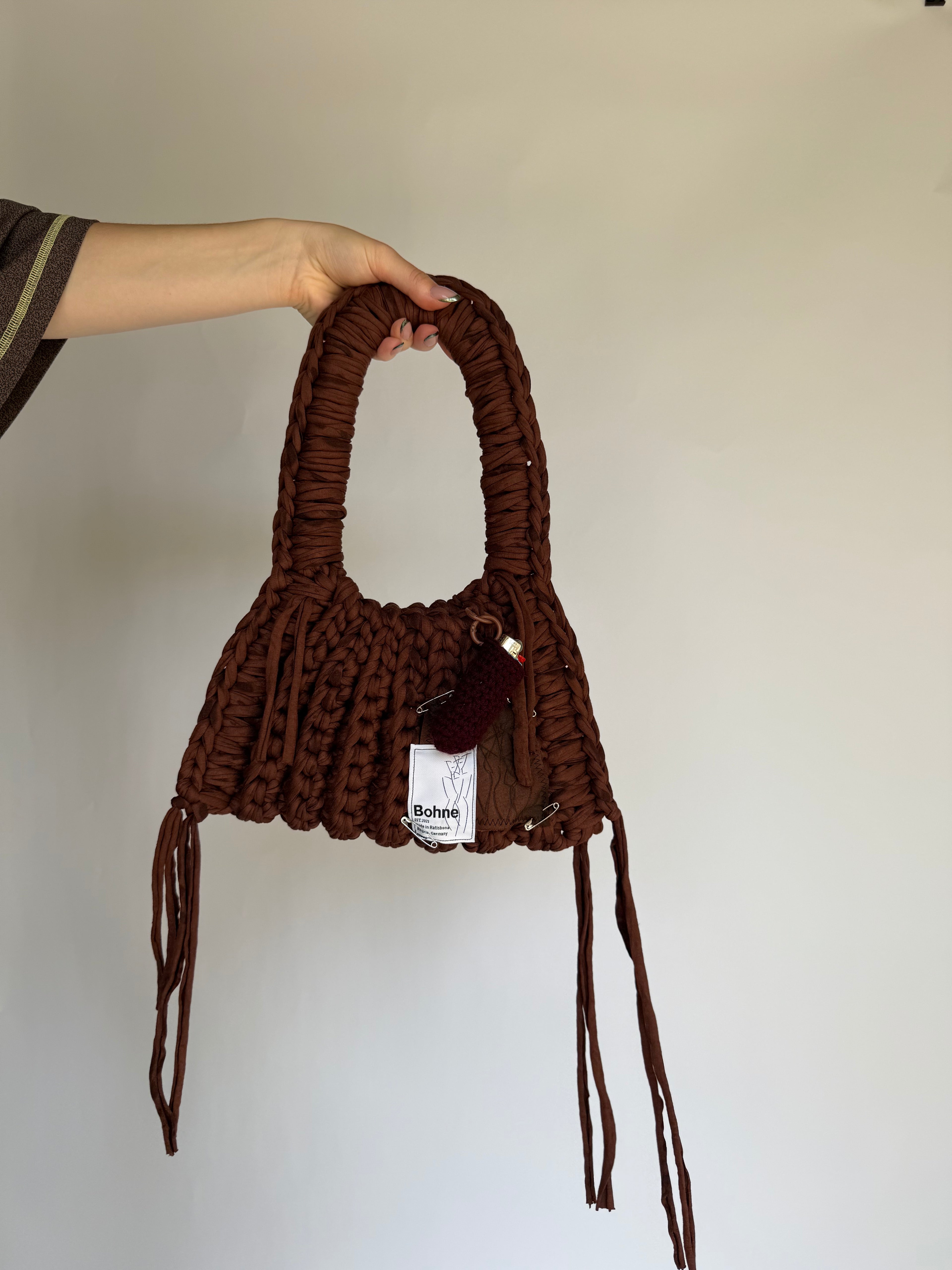 Crochet B-BAG aus recyceltem T-Shirt-Garn | braun