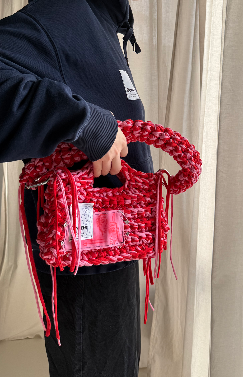 Crochet B-BAG aus recyceltem T-Shirt-Garn | rot, rosa