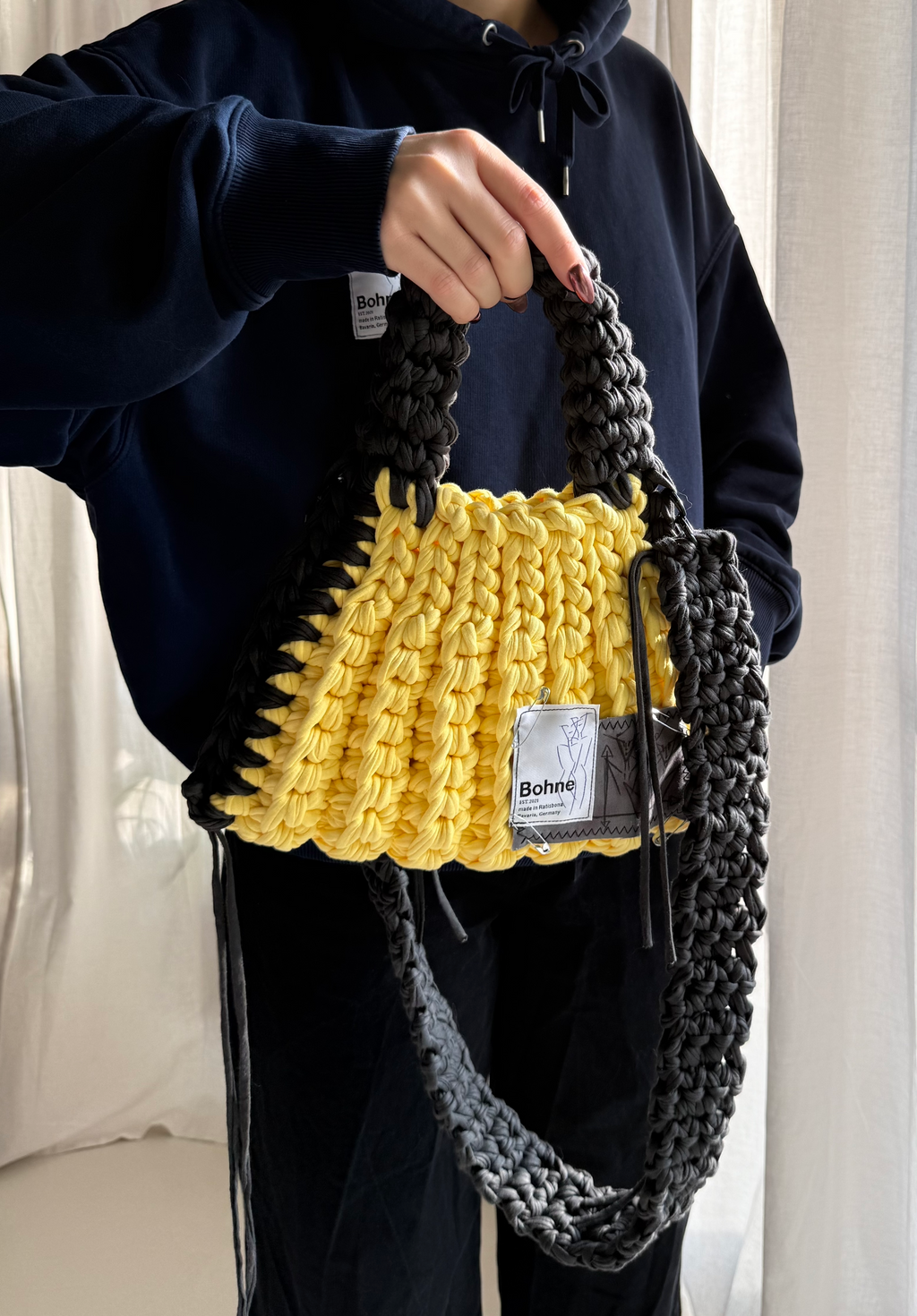 Crochet B-BAG aus recyceltem T-Shirt-Garn | gelb, dunkelgrau