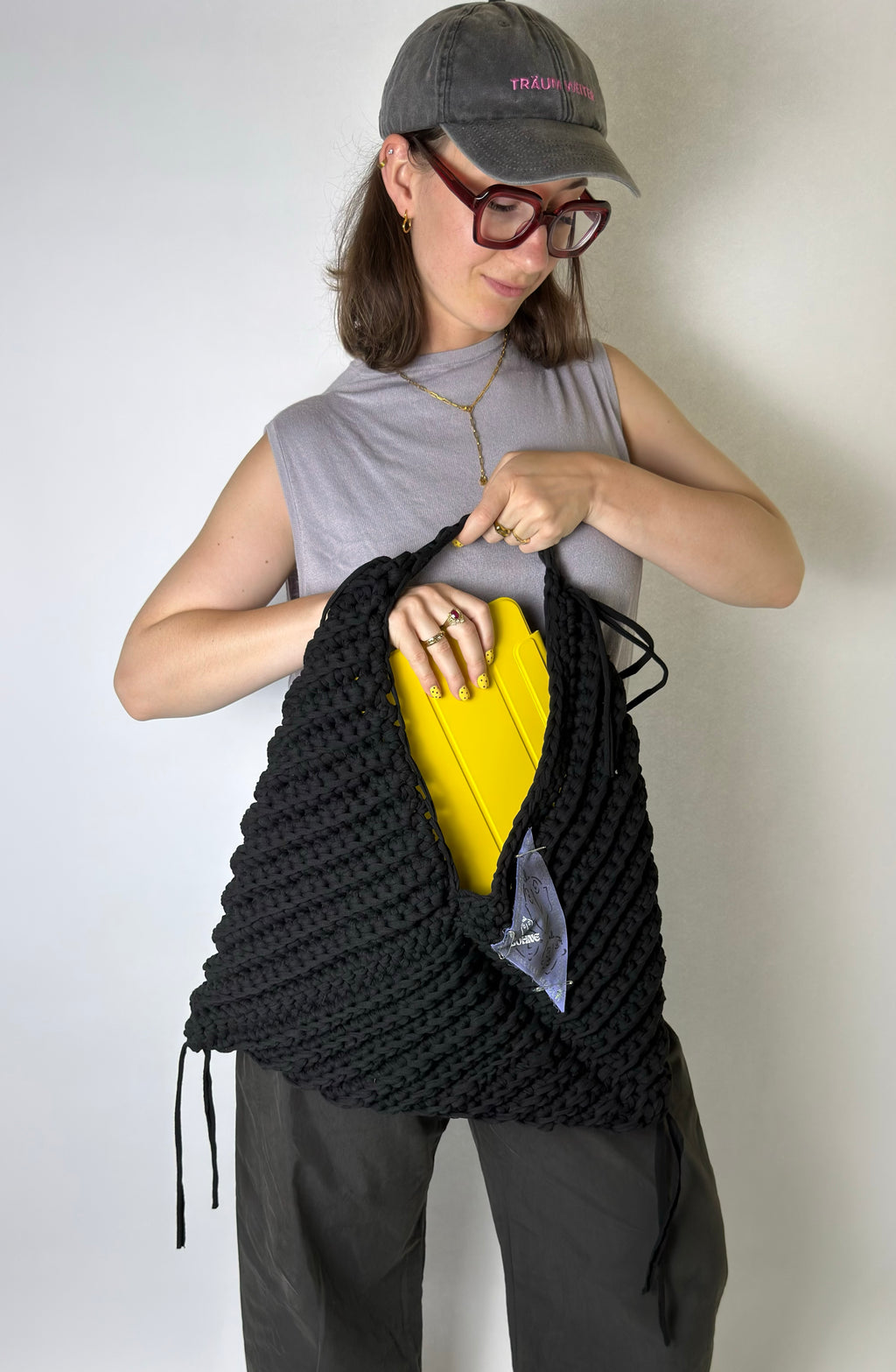 TRIA Midnight XL | handgehäkelte Tasche aus Recyclinggarn