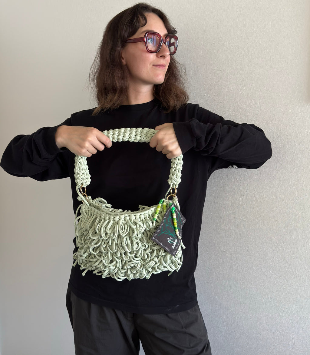 SWAY Mint | handgehäkelte Tasche aus Recyclinggarn
