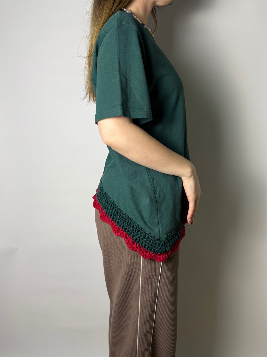 Upcycling Artwear | Relaxed T-Shirt | Grün / Rot | M