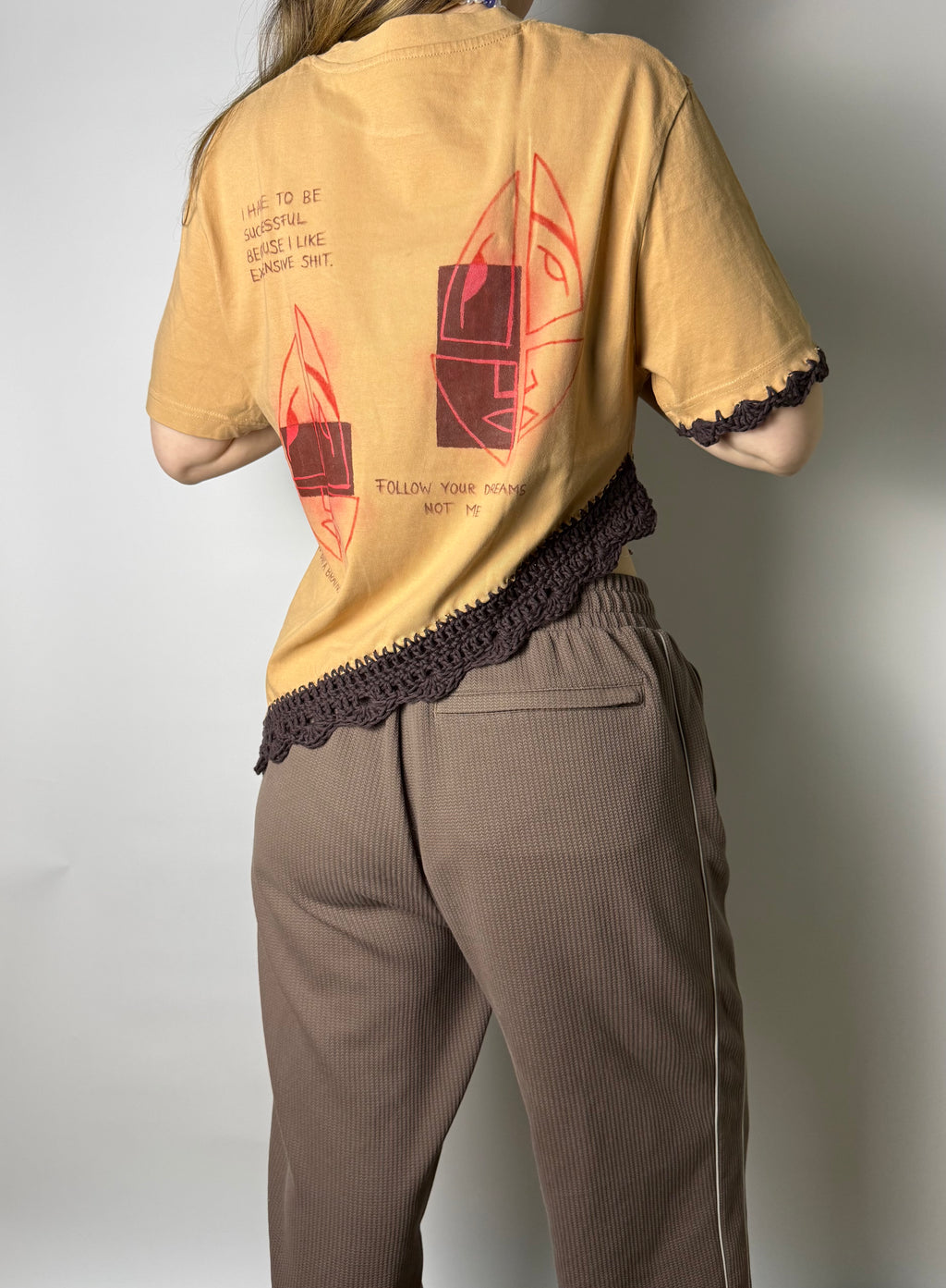 Upcycling Artwear | Relaxed T-Shirt | Braun / Rot | S