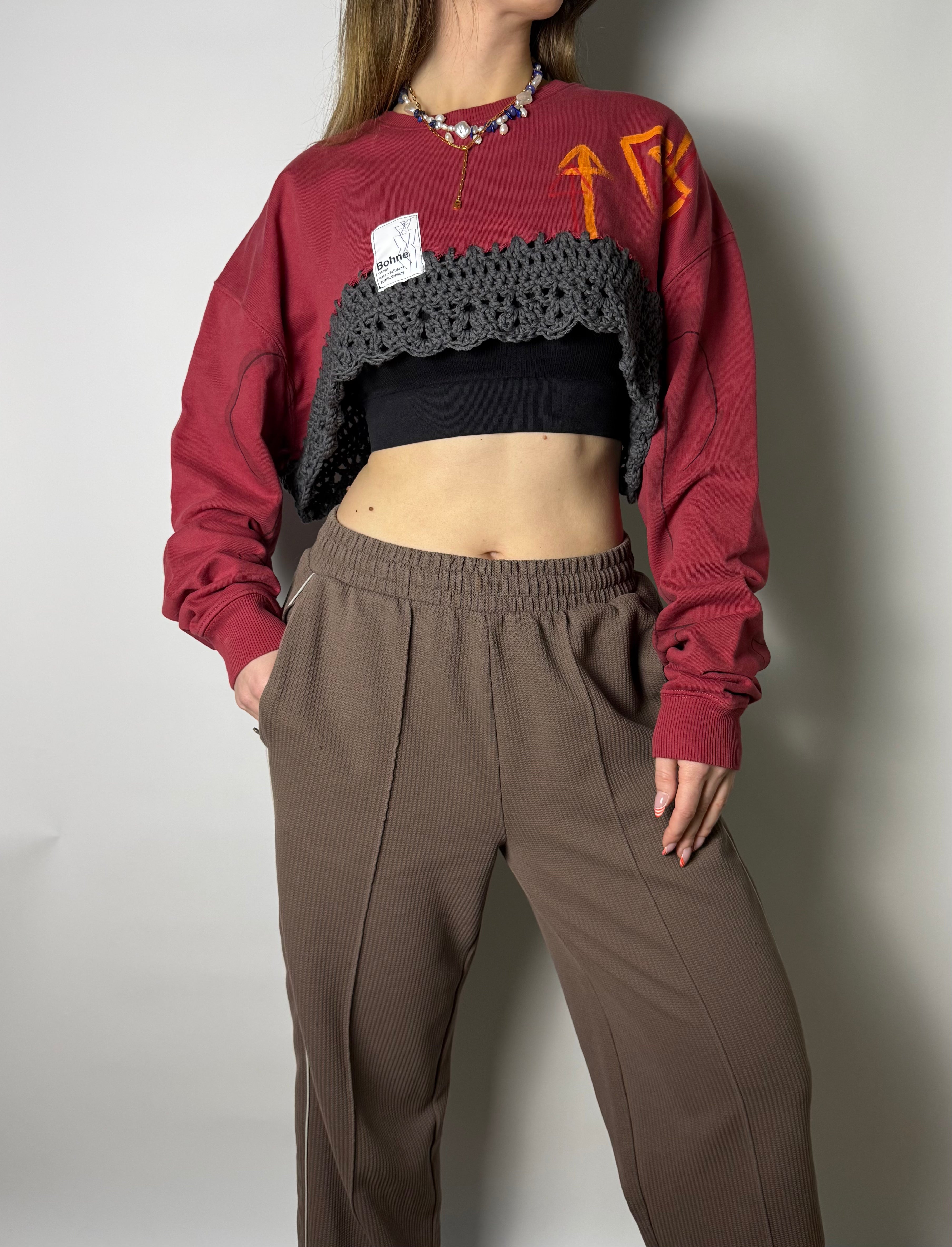 Upcycling Artwear Cropped Sweatshirt | Terrakotta / Orange-Rot – L