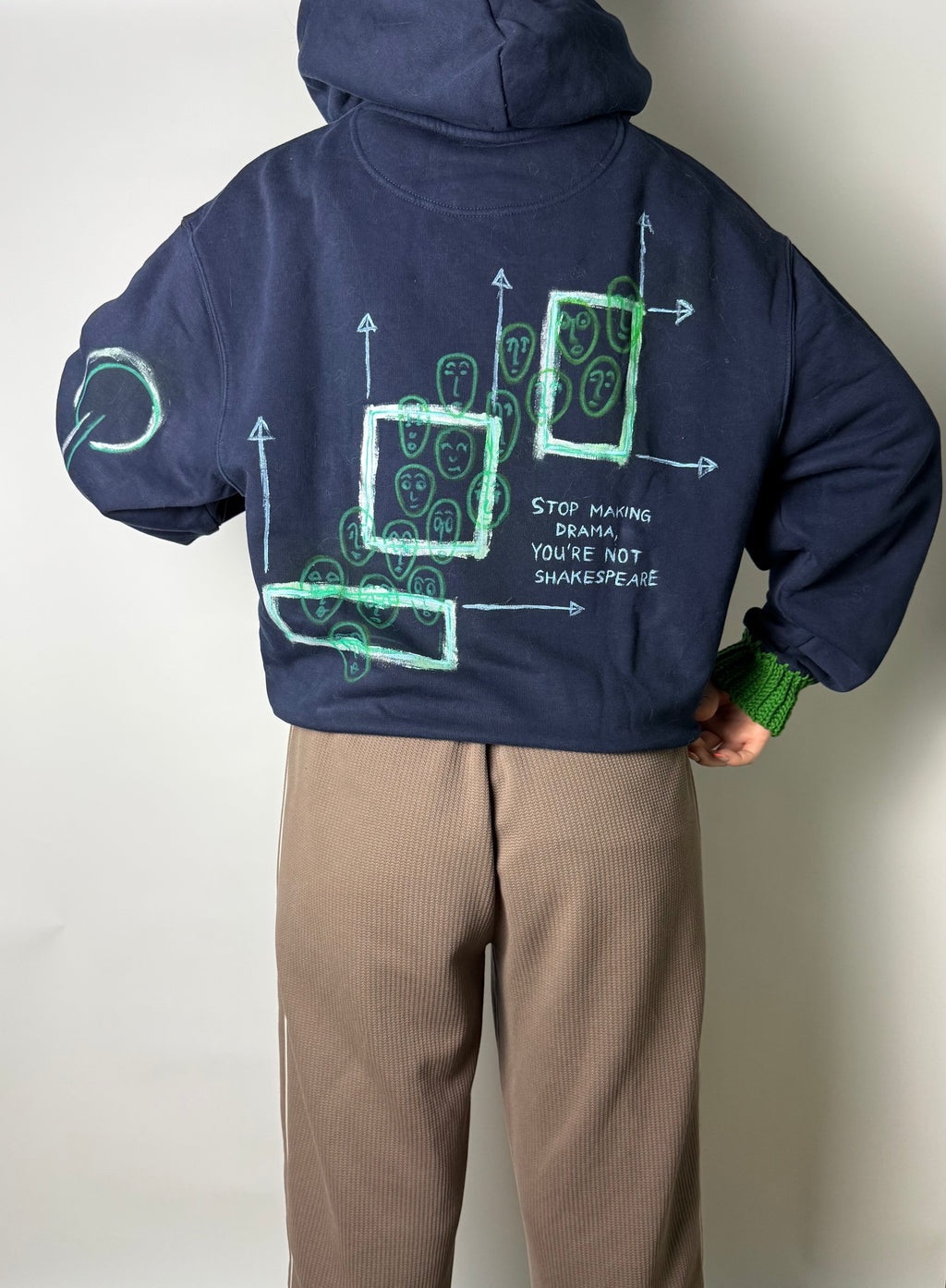 Upcycling Artwear Oversize Hoodie | Grün / Weiß | S