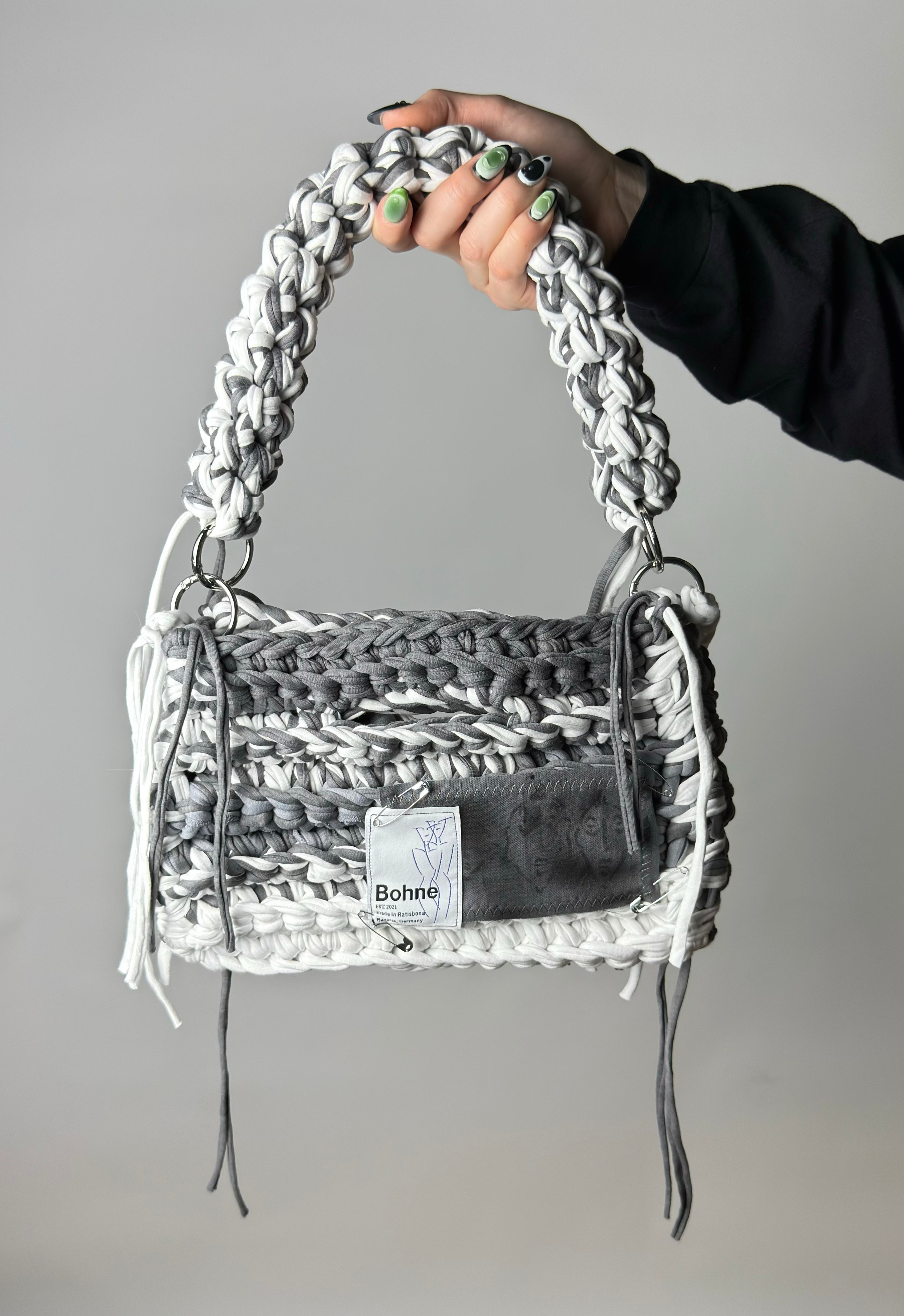 MODUL Static Nr.2 | handgehäkelte Tasche aus Recyclinggarn