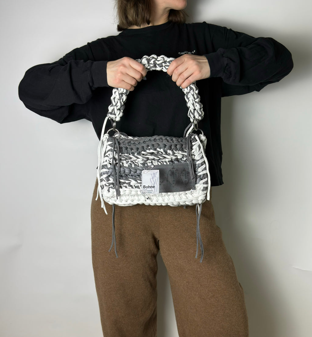 MODUL Static Nr.2 | handgehäkelte Tasche aus Recyclinggarn