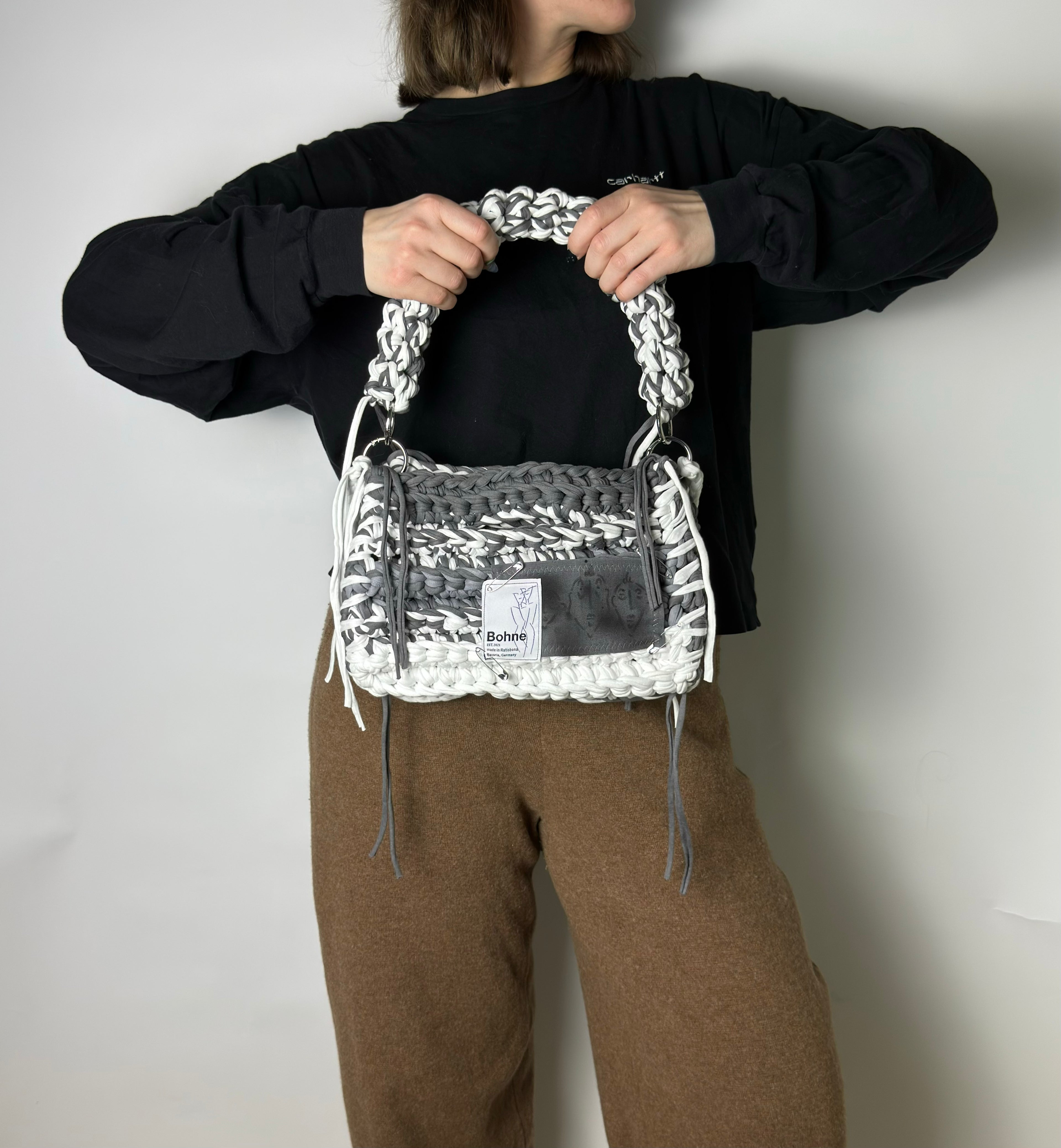 MODUL Static Nr.2 | handgehäkelte Tasche aus Recyclinggarn