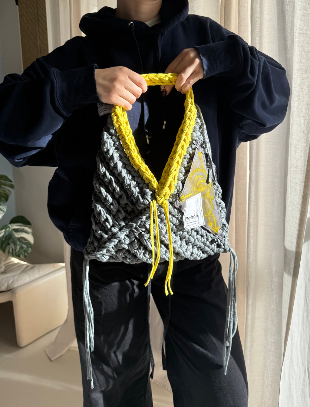 Crochet B-BAG aus recyceltem T-Shirt-Garn | grau, gelb