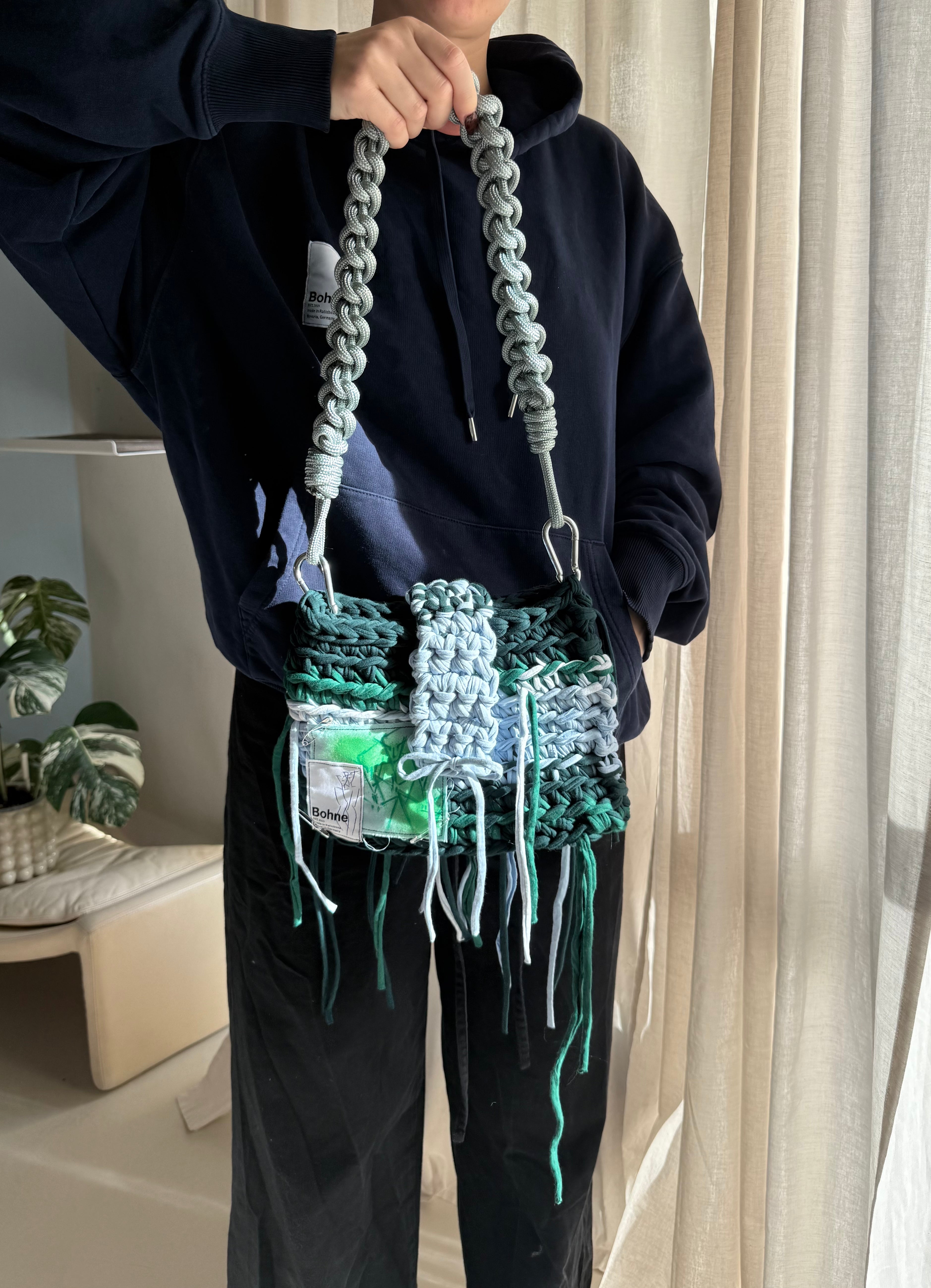 Crochet B-BAG aus recyceltem T-Shirt-Garn | blau, grün