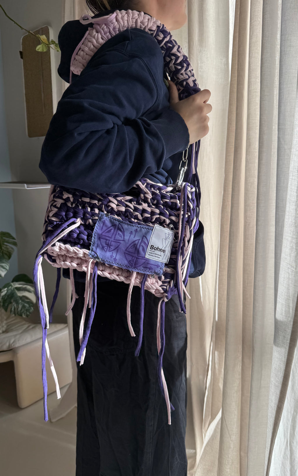 Crochet B-BAG aus recyceltem T-Shirt-Garn | violett, rose