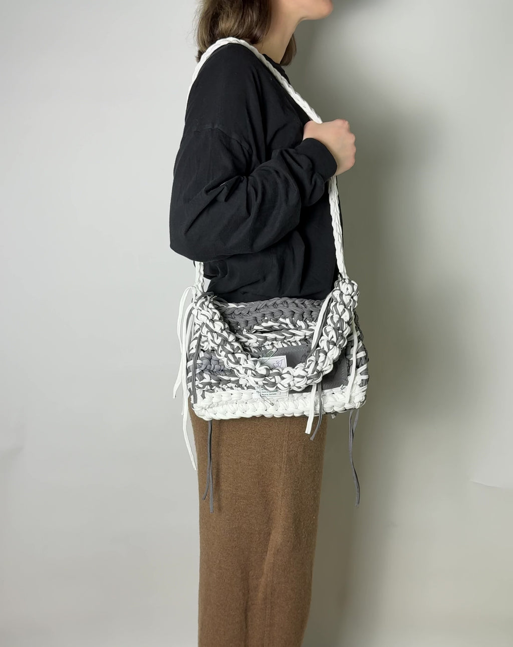 MODUL Static Nr.2 | handgehäkelte Tasche aus Recyclinggarn