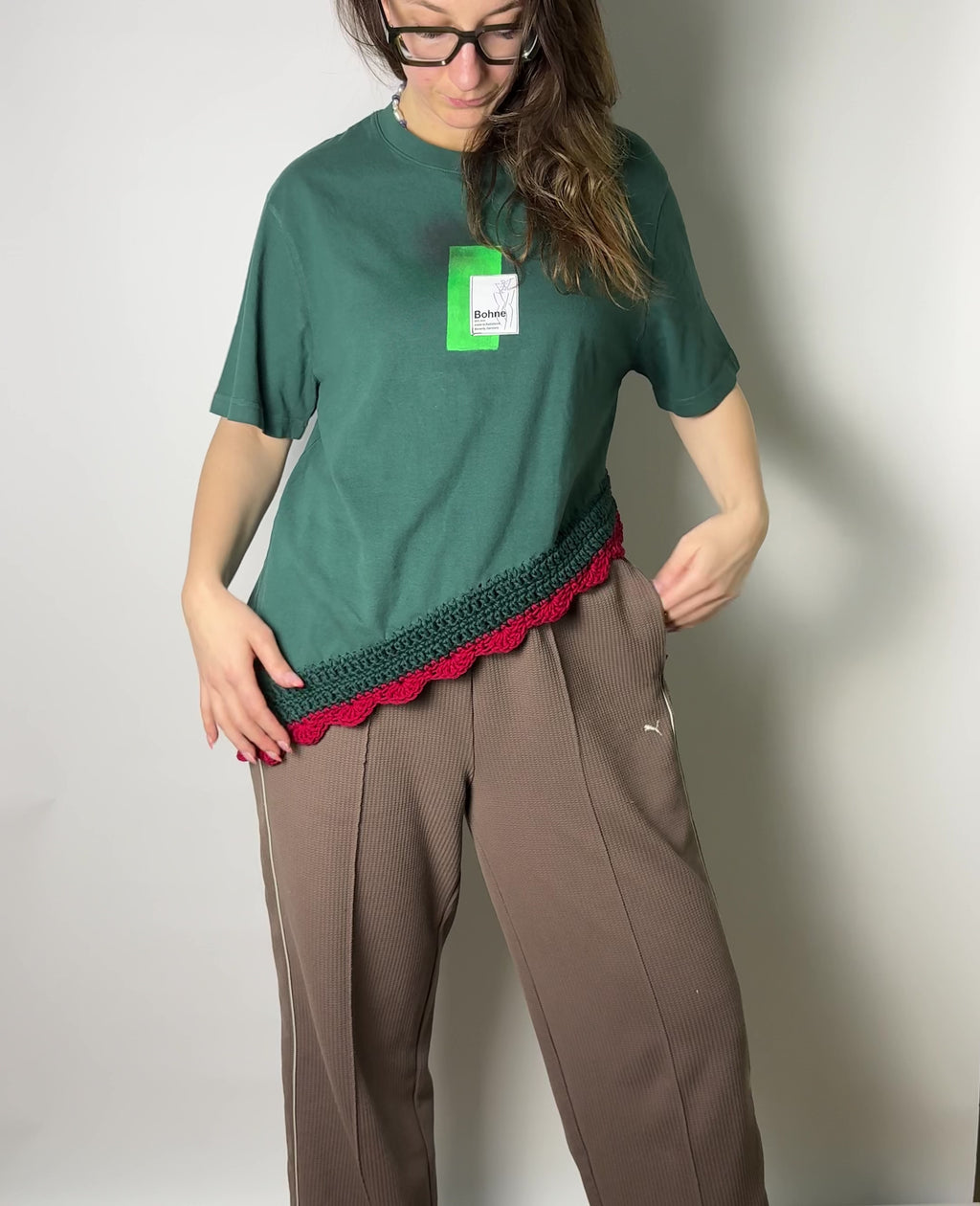 Upcycling Artwear | Relaxed T-Shirt | Grün / Rot | M