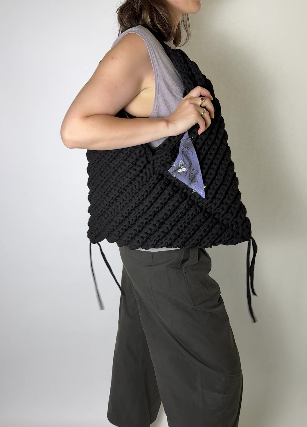 TRIA Midnight XL | handgehäkelte Tasche aus Recyclinggarn