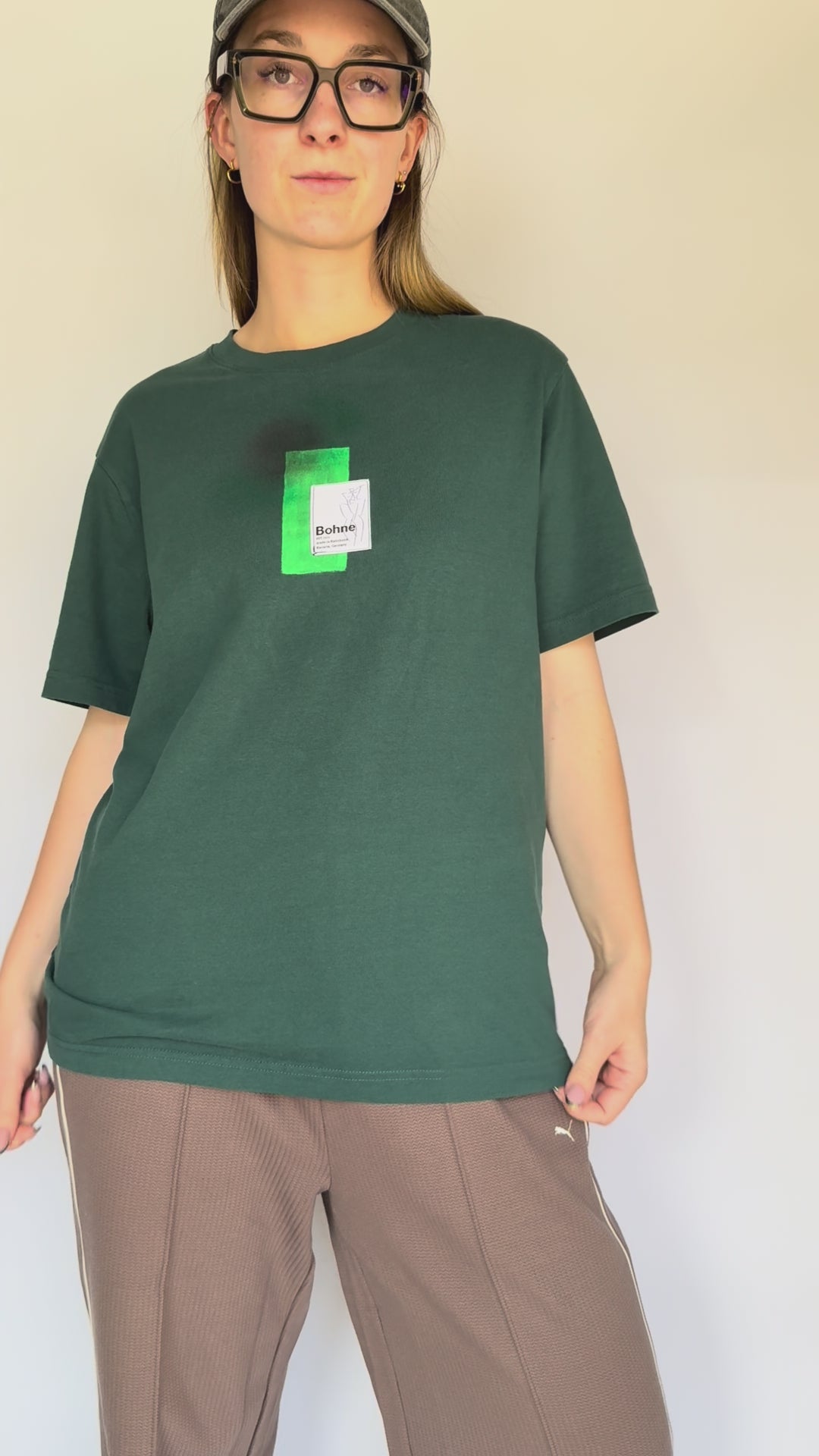 Handbemaltes T-Shirt aus Bio-Baumwolle | M