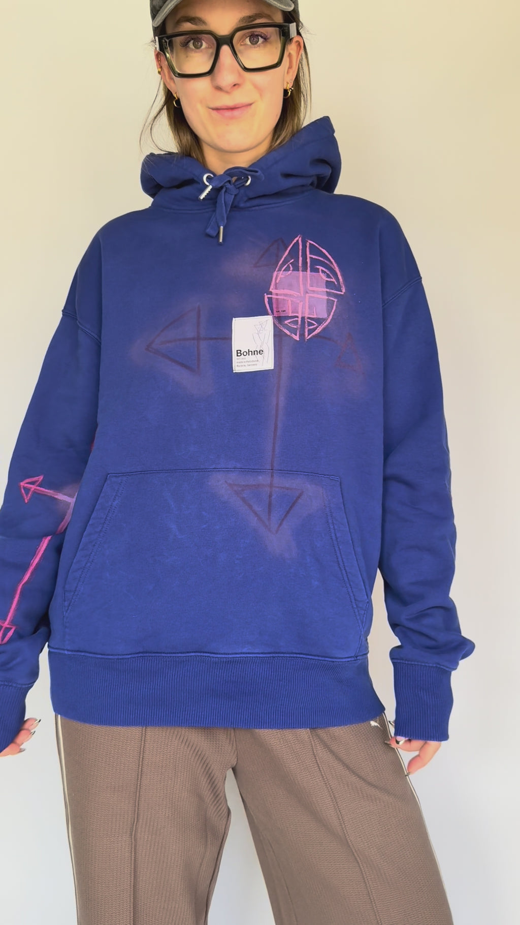 Handbemalter Hoodie aus Bio-Baumwolle |  L