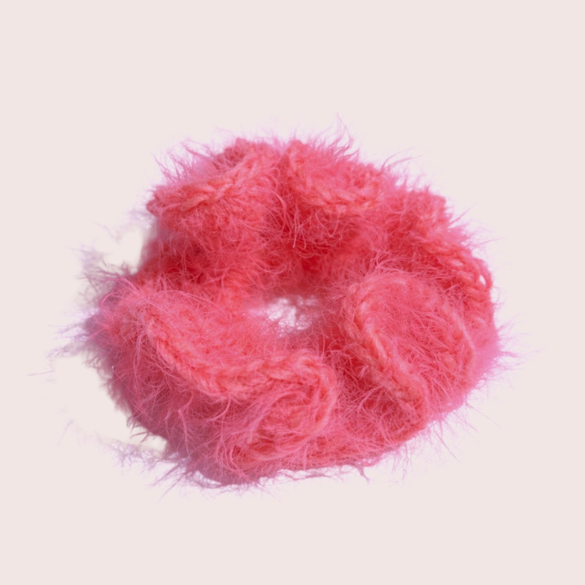 Fuzzy Loop | gehäkeltes Haargummi aus Merino Wollmix